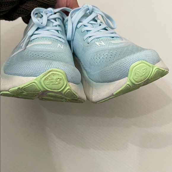 NEW BALANCE FRESH FOAM x MORE V4 RUNNING SNEAKERS WOMENS SIZE 7.5 - Picture 10 of 14